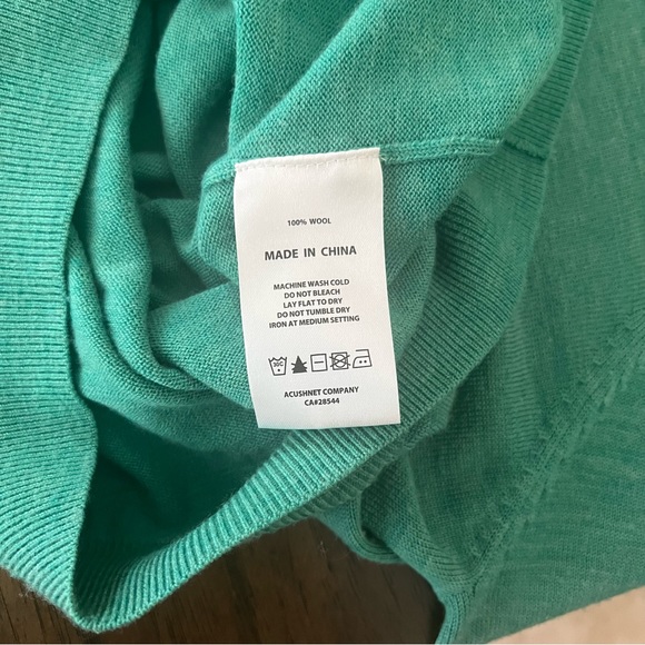 Footjoy 1/4 zip pullover - Picture 6 of 6